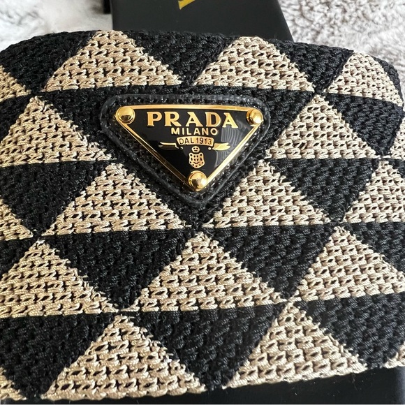 Like New PRADA Embroidered Triangle Logo Slides Sandals Mules size 37 EU / 7 US - Picture 5 of 11